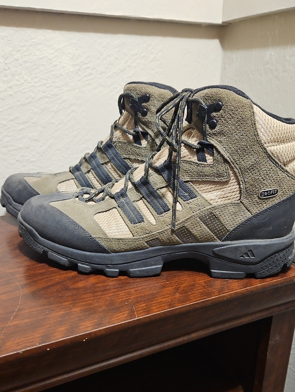 adidas Men's Olive Green and Black Hiking Boots Size 11 1/2